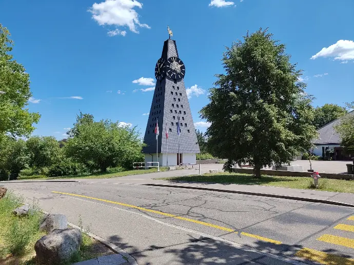 Der Glockenturm von Glattbrugg Opfikon
